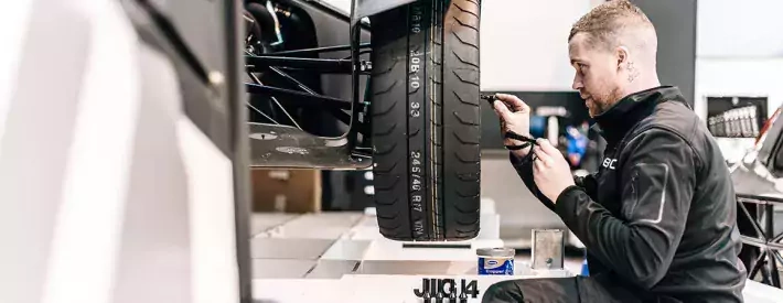 Wheel Technician